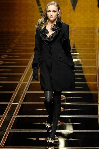 Look 19